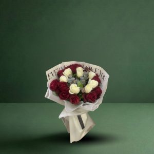 Adsız tasarım (11) Kırmızı & Beyaz Gül Buketi