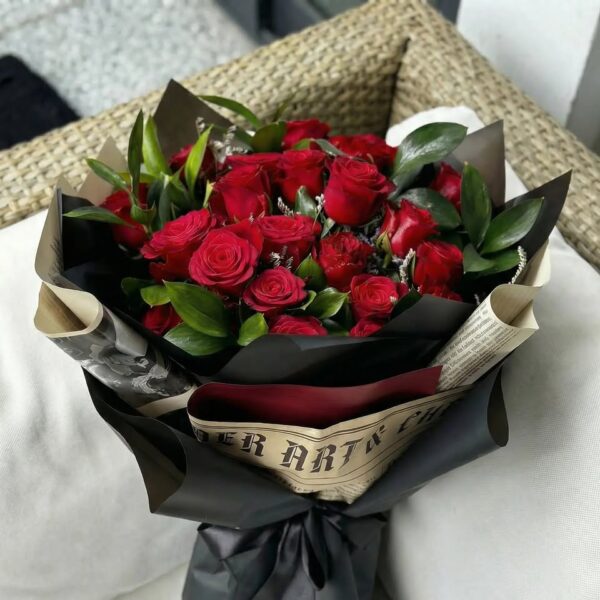 21'li kırmızı gül buketi Rainy