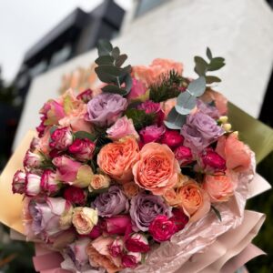 61'li ithal gül aranjmanı ocean sprey